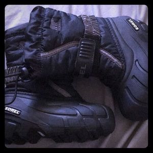 Sorel winter boots boys size 9 black never used!